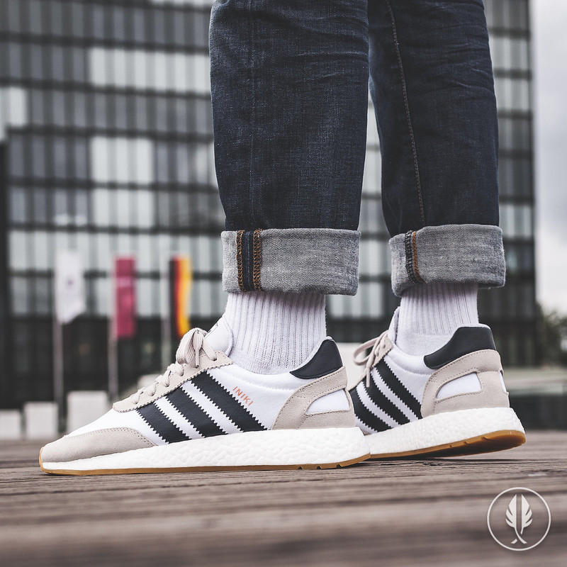 Adidas iniki runner white store navy gum